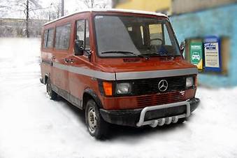 1987 Mercedes-Benz 207D