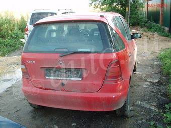1998 Mercedes-Benz A-Class Pictures