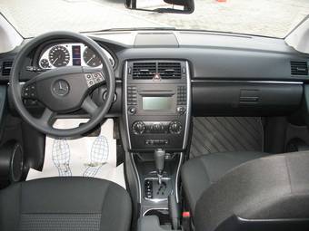 2010 Mercedes-Benz B-Class Pictures