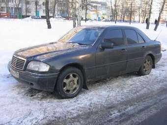 1993 Mercedes-Benz C-Class Pictures