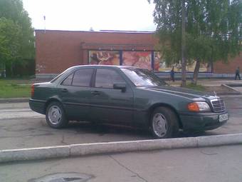 1993 Mercedes-Benz C-Class Photos