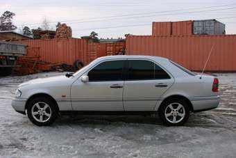 1994 Mercedes-Benz C-Class Pictures