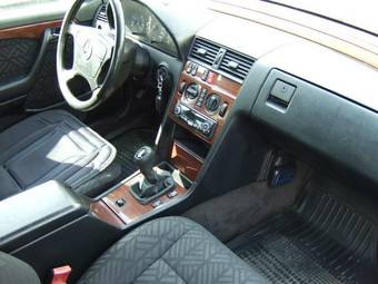 1994 Mercedes-Benz C-Class Pictures