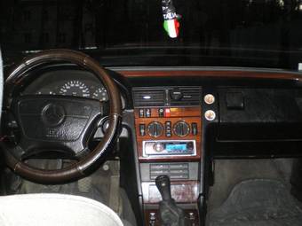 1994 Mercedes-Benz C-Class Wallpapers
