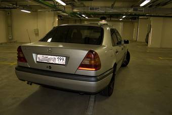 1994 Mercedes-Benz C-Class Pictures