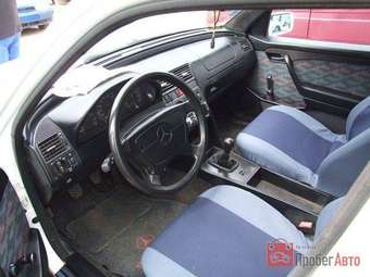 1995 Mercedes-Benz C-Class Pictures