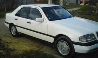 1995 Mercedes-Benz C-Class Pictures