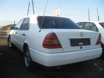 1995 Mercedes-Benz C-Class Pictures