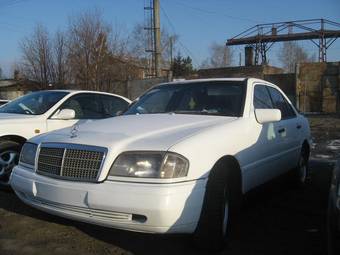 1995 Mercedes-Benz C-Class Pictures