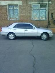 1995 Mercedes-Benz C-Class Pictures