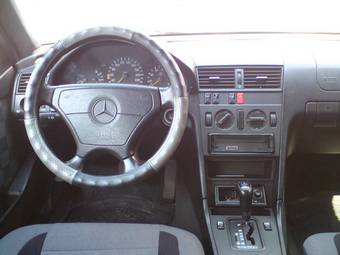 1995 Mercedes-Benz C-Class Photos