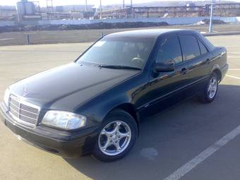1995 Mercedes-Benz C-Class Pictures