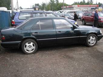 1995 Mercedes-Benz C-Class Pictures