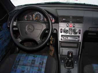 1996 Mercedes-Benz C-Class Pictures