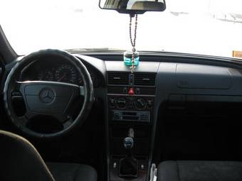 1996 Mercedes-Benz C-Class Photos