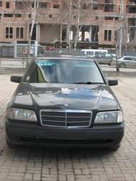 1996 Mercedes-Benz C-Class Pictures
