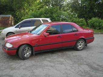 1996 Mercedes-Benz C-Class Pictures