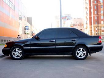 1996 Mercedes-Benz C-Class Pictures