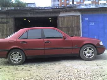 1996 Mercedes-Benz C-Class Pictures