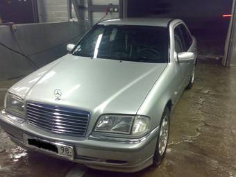 1997 Mercedes-Benz C-Class Photos