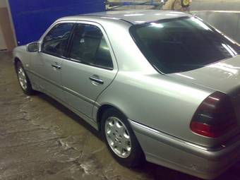 1997 Mercedes-Benz C-Class Pictures