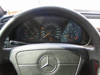 1997 Mercedes-Benz C-Class Photos