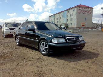 1997 Mercedes-Benz C-Class Pictures