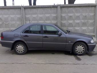 1997 Mercedes-Benz C-Class Pics