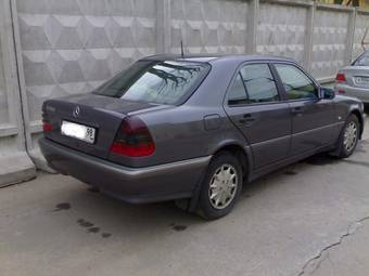 1997 Mercedes-Benz C-Class Pictures