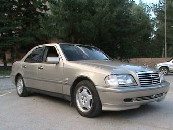 1997 Mercedes-Benz C-Class Pictures