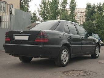 1997 Mercedes-Benz C-Class Pictures