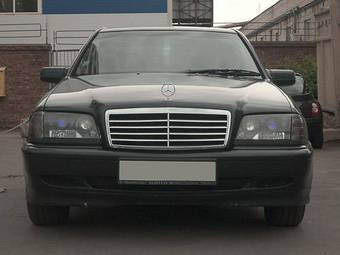 1997 Mercedes-Benz C-Class Pics
