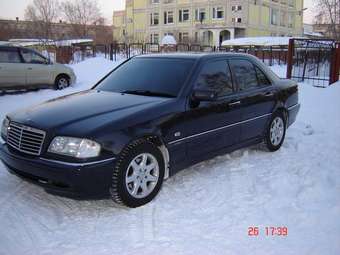 1998 Mercedes-Benz C-Class Pictures