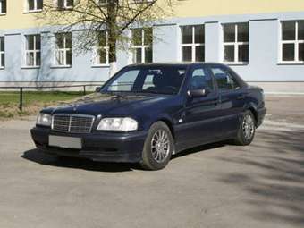 1998 Mercedes-Benz C-Class Pictures