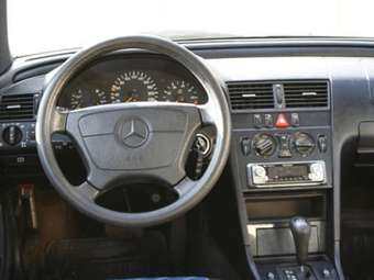 1998 Mercedes-Benz C-Class Pictures