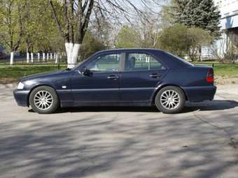 1998 Mercedes-Benz C-Class Photos