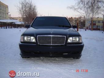 1998 Mercedes-Benz C-Class Pictures