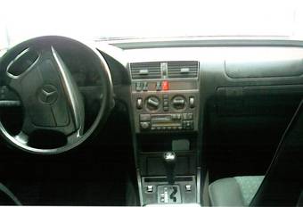 1998 Mercedes-Benz C-Class Pictures