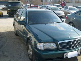 1998 Mercedes-Benz C-Class Pictures