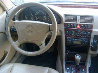 1998 Mercedes-Benz C-Class Pictures
