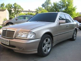 1999 Mercedes-Benz C-Class Pictures