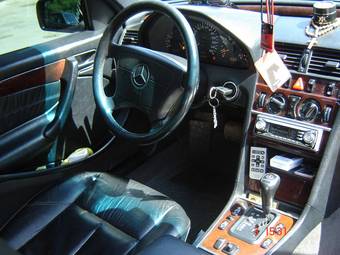 1999 Mercedes-Benz C-Class Pictures