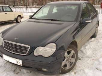 2000 Mercedes-Benz C-Class Pictures