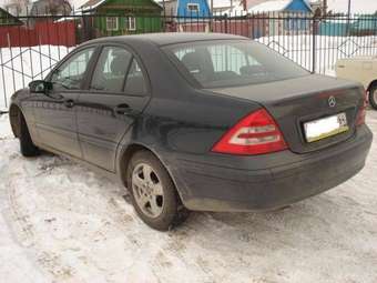 2000 Mercedes-Benz C-Class Pictures