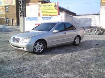 2000 Mercedes-Benz C-Class Photos