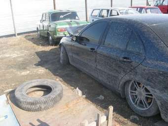 2000 Mercedes-Benz C-Class Pictures