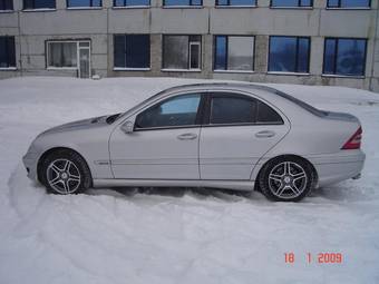 2000 Mercedes-Benz C-Class Pictures