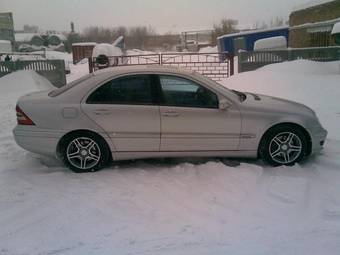 2000 Mercedes-Benz C-Class Pictures