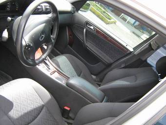 2000 Mercedes-Benz C-Class Images