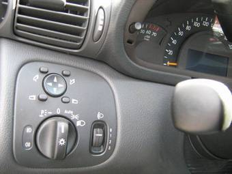 2000 Mercedes-Benz C-Class Pictures